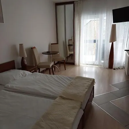 假日公园 Pensjon Paradise *