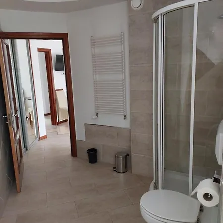 Pensjon Paradise 假日公园 奥尔什丁