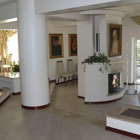 홀리데이파크 Pensjon Paradise *